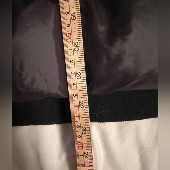 NIKE Hooded Down Puffer Jacket Women's Size XS Asymmetrical Black Winter Coat - Picture 13 of 14